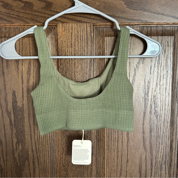 DONNI. Olive Ribbed Top - Picture 2 of 3